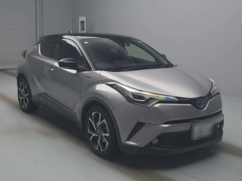 2018 Toyota C-HR ZYX10[2]