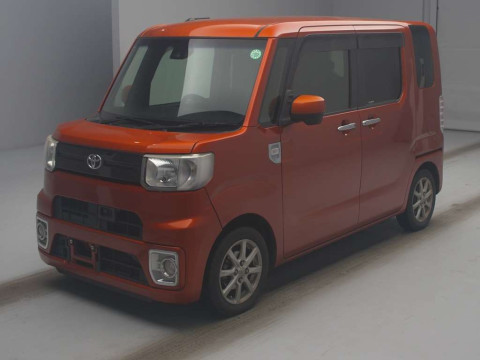 2016 Toyota Pixis Mega LA700A[0]