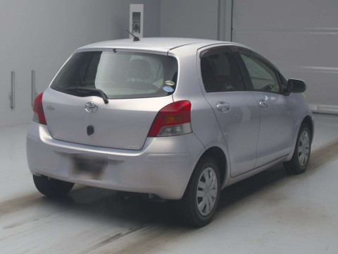 2010 Toyota Vitz SCP90[1]