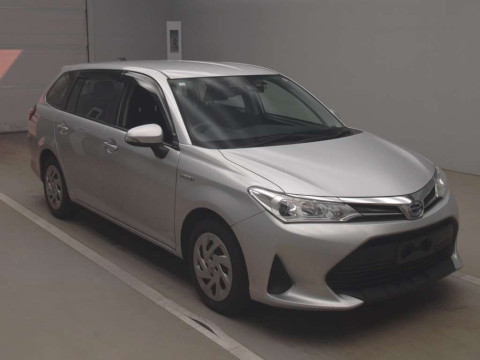 2018 Toyota Corolla Fielder NKE165G[2]