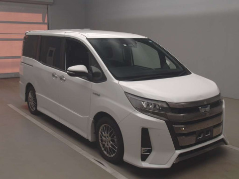 2019 Toyota Noah ZWR80W[2]