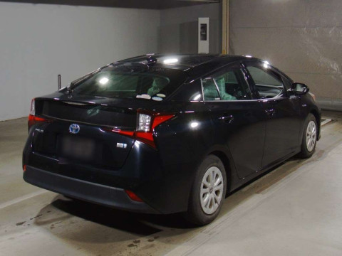 2019 Toyota Prius ZVW51[1]