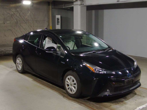 2019 Toyota Prius ZVW51[2]