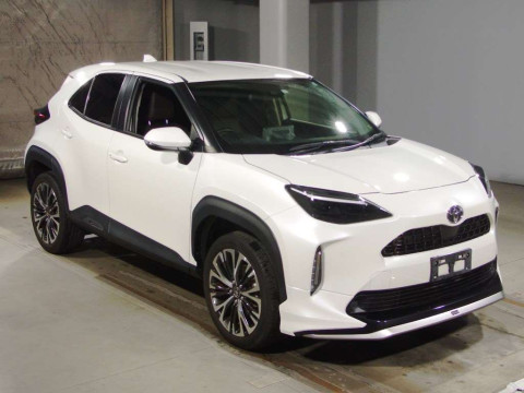 2022 Toyota YARIS CROSS MXPB10[2]