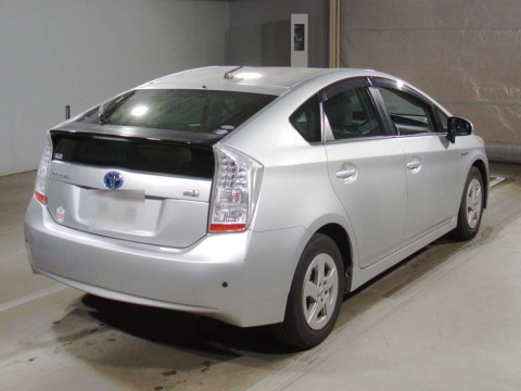 2010 Toyota Prius ZVW30[1]