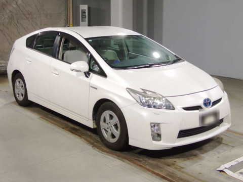 2011 Toyota Prius ZVW30[2]