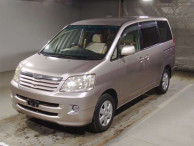 2001 Toyota Noah