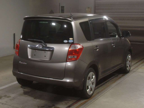 2006 Toyota Ractis NCP100[1]