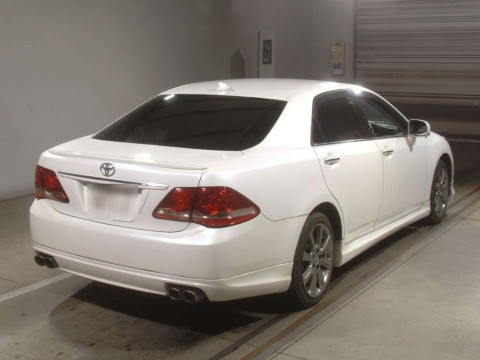 2008 Toyota Crown GRS200[1]