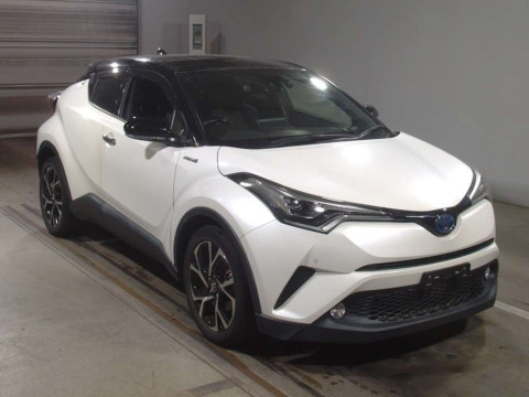 2018 Toyota C-HR ZYX10[2]