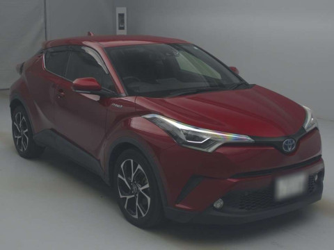 2017 Toyota C-HR ZYX10[2]