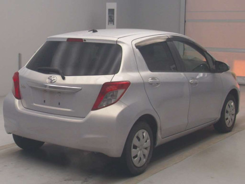 2012 Toyota Vitz NSP130[1]