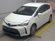 2017 Toyota Prius alpha