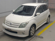 2002 Toyota IST