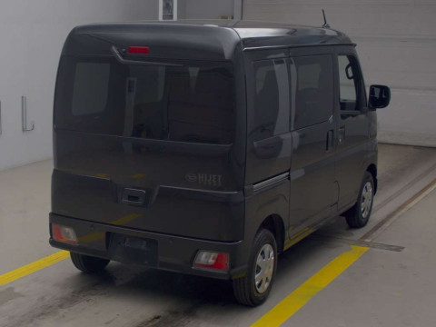 2022 Daihatsu Hijet Cargo S700V[1]