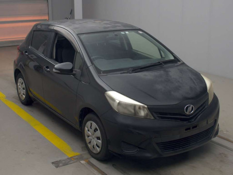 2012 Toyota Vitz KSP130[2]