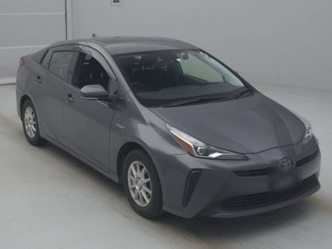 2020 Toyota Prius ZVW55[2]