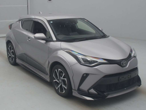 2020 Toyota C-HR NGX50[2]