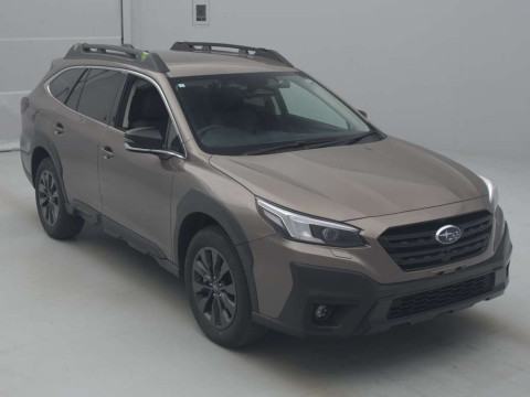 2024 Subaru Legacy Outback BT5[2]