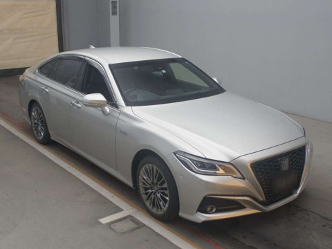 2019 Toyota Crown Hybrid GWS224[2]