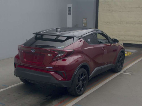 2019 Toyota C-HR ZYX10[1]