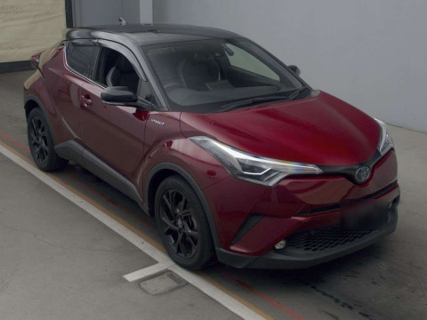 2019 Toyota C-HR ZYX10[2]