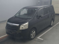 2008 Toyota Noah