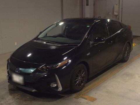 2019 Toyota Prius PHV ZVW52[0]