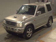 2005 Mitsubishi Pajero Mini