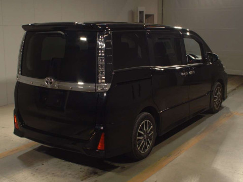 2016 Toyota Voxy ZRR80W[1]