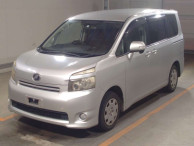 2008 Toyota Voxy