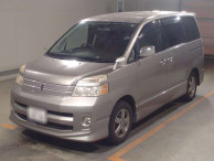 2007 Toyota Voxy