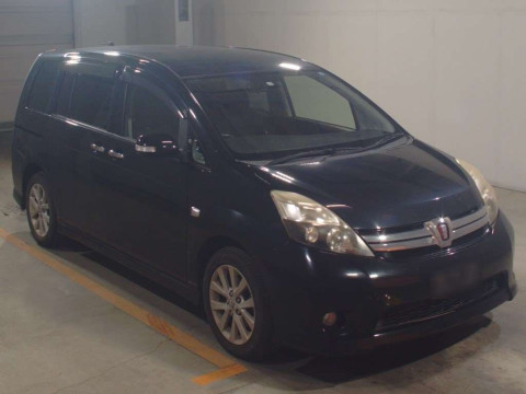 2011 Toyota Isis ZGM11W[2]