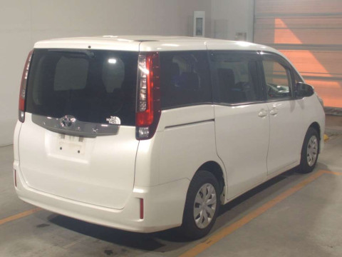 2016 Toyota Noah ZRR80G[1]