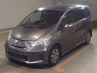 2012 Honda Freed hybrid