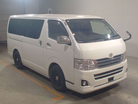 2013 Toyota Hiace Van TRH200V[2]