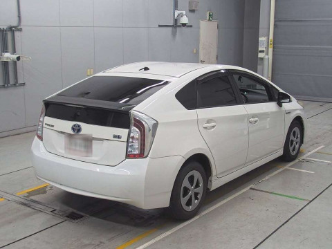 2013 Toyota Prius ZVW30[1]