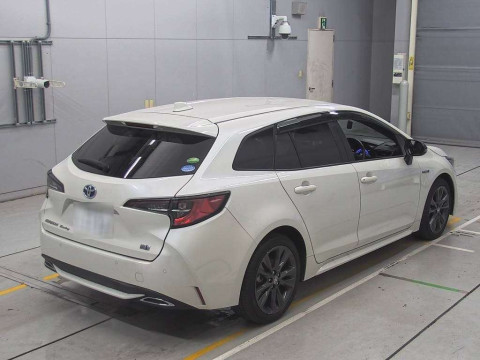 2020 Toyota Corolla Touring Wagon ZWE211W[1]