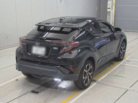 2018 Toyota C-HR ZYX10[1]