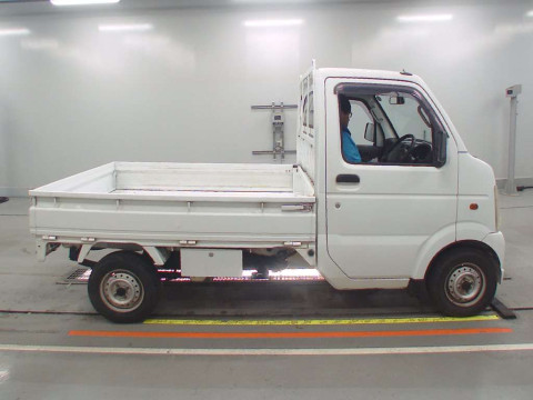 2004 Mazda Scrum Truck DG63T[2]