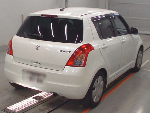 2010 Suzuki Swift ZC71S[1]