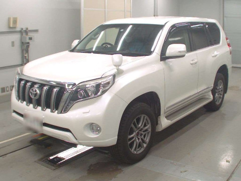 2016 Toyota Land Cruiser Prado GDJ150W[0]