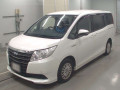 2015 Toyota Noah