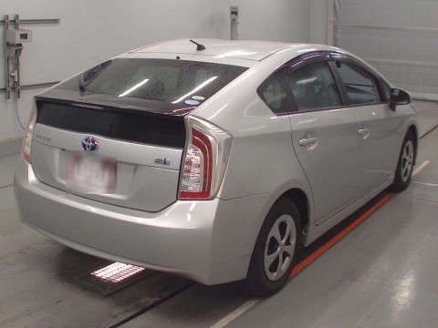 2012 Toyota Prius ZVW30[1]