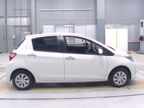 2020 Toyota Vitz KSP130[2]