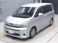 2010 Toyota Voxy