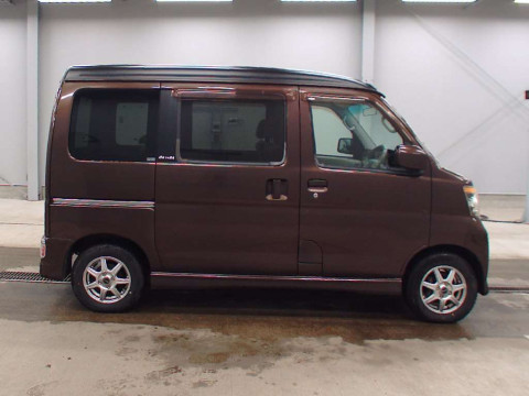 2008 Daihatsu Atrai Wagon S331G[2]