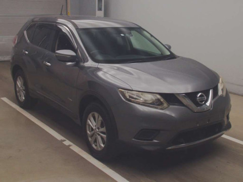 2015 Nissan X-Trail HNT32[2]