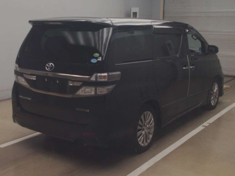 2013 Toyota Vellfire ANH20W[1]