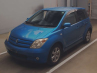 2003 Toyota IST